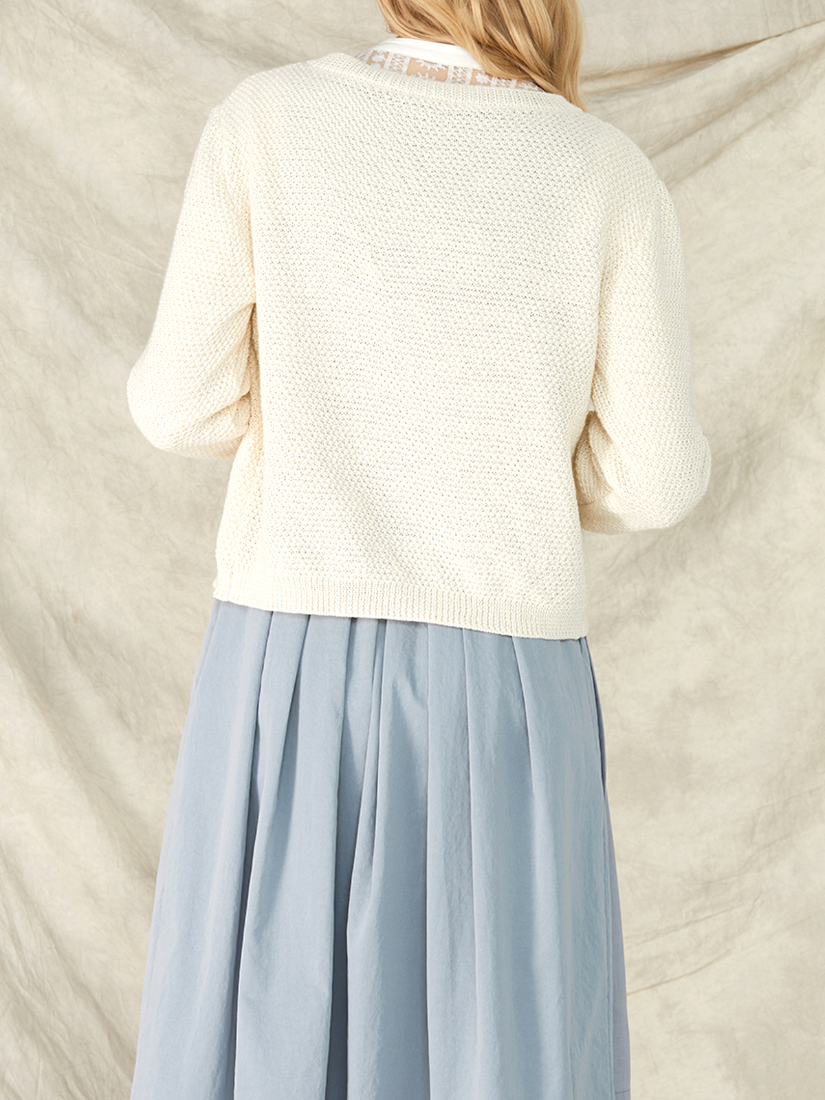 Dirndl Creme Beige in eleganter Ausführung