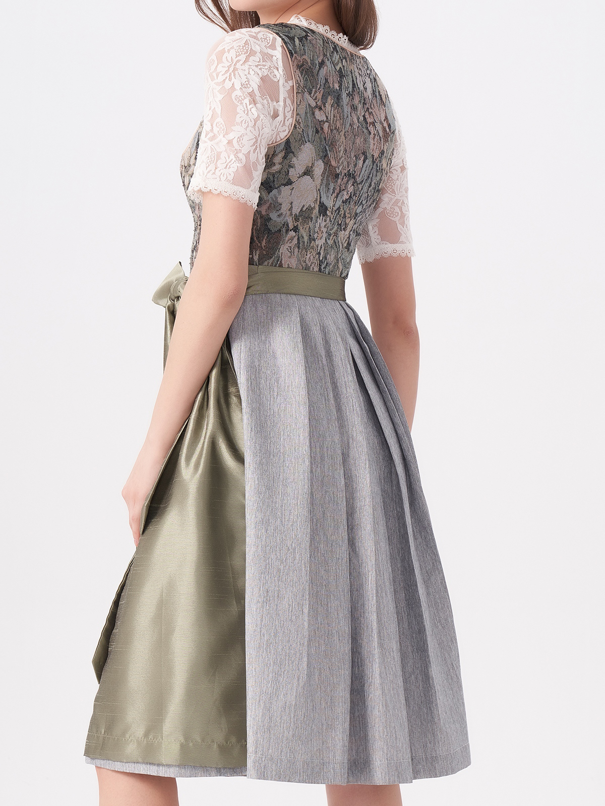 Ehreer Dirndl in Grün