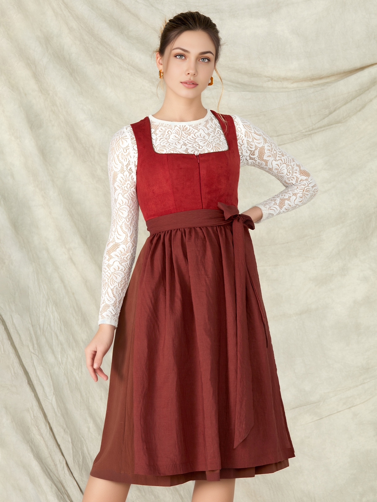 Moderne Dirndlbluse in Rosa mit schlanker Silhouette