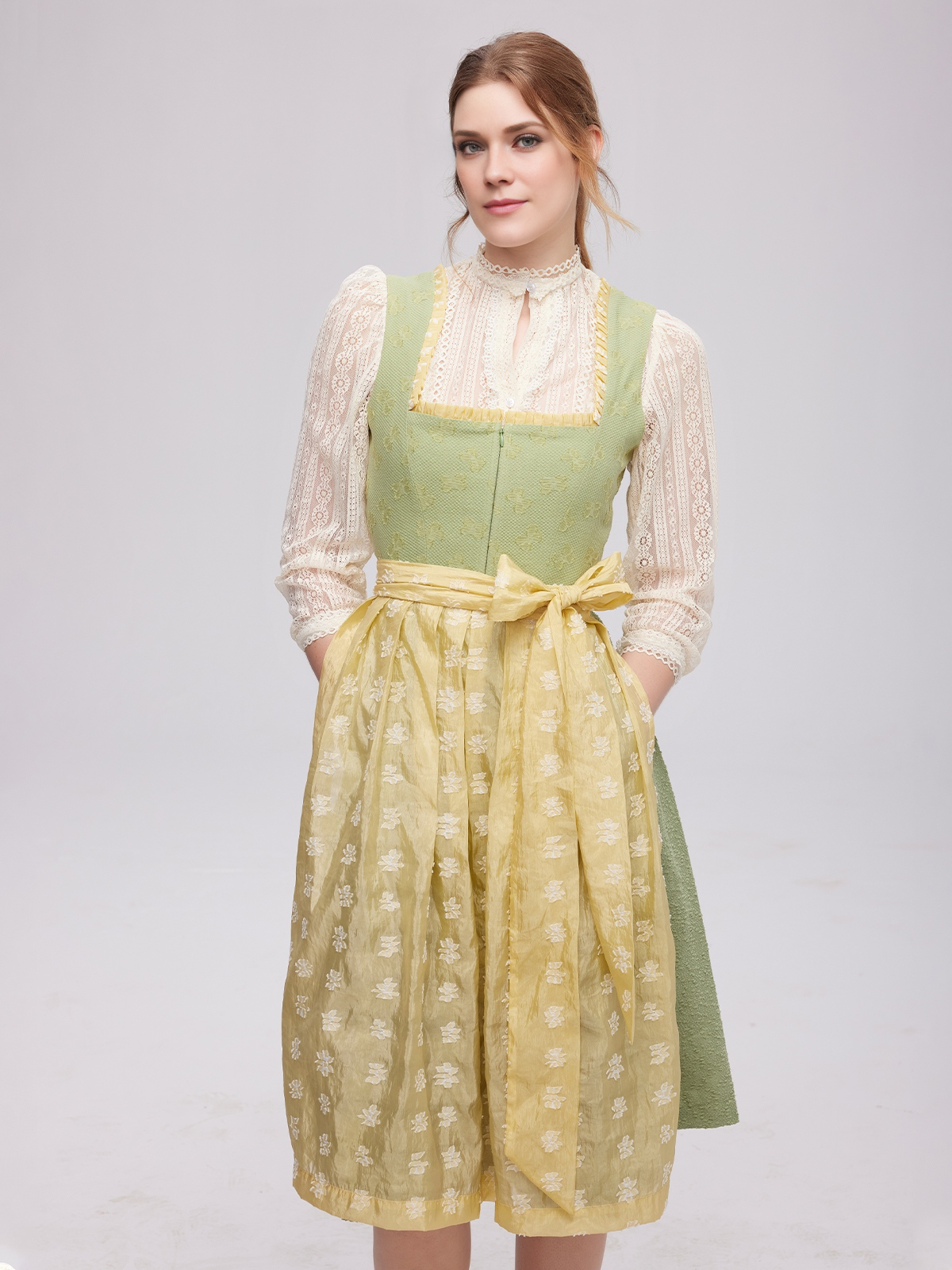 Dirndl Salbeigrün