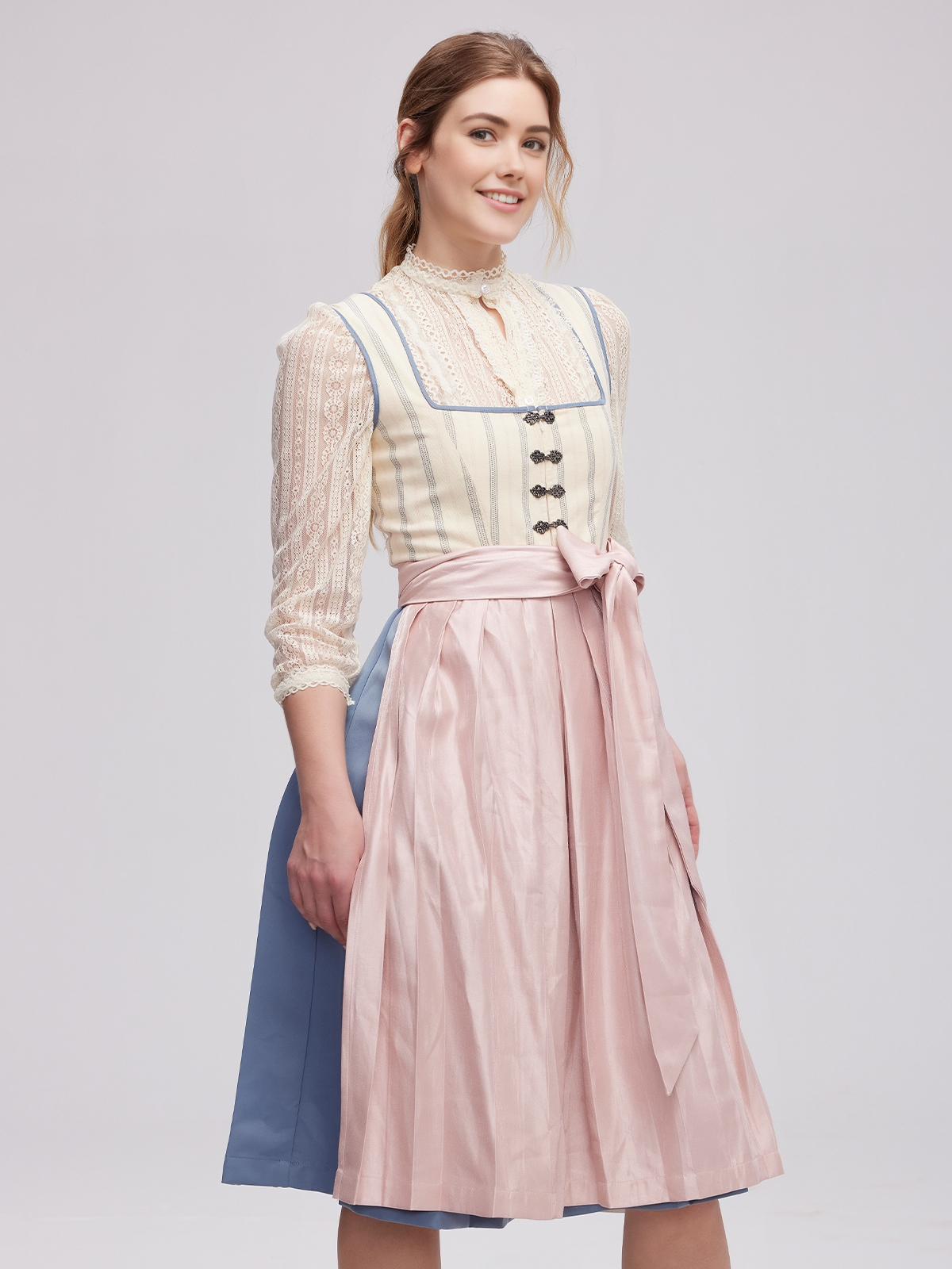 Modernes Dirndl in Beige mit femininem Schnitt