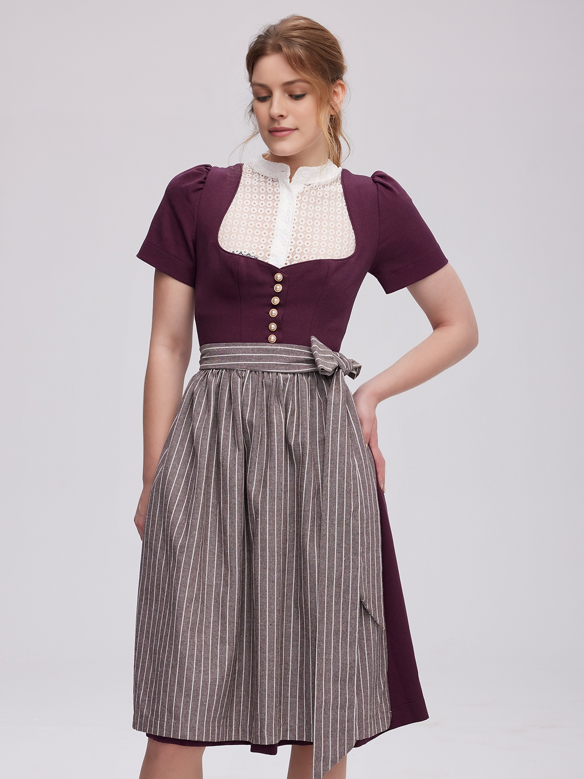 Dirndl in Lila – ein moderner Look mit traditionellem Charme