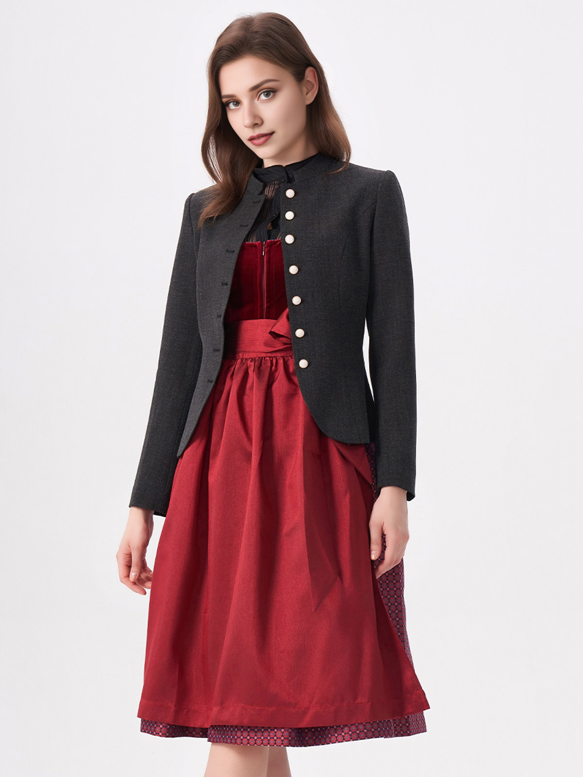 Modernes Dirndl in Khaki – schlicht und elegant