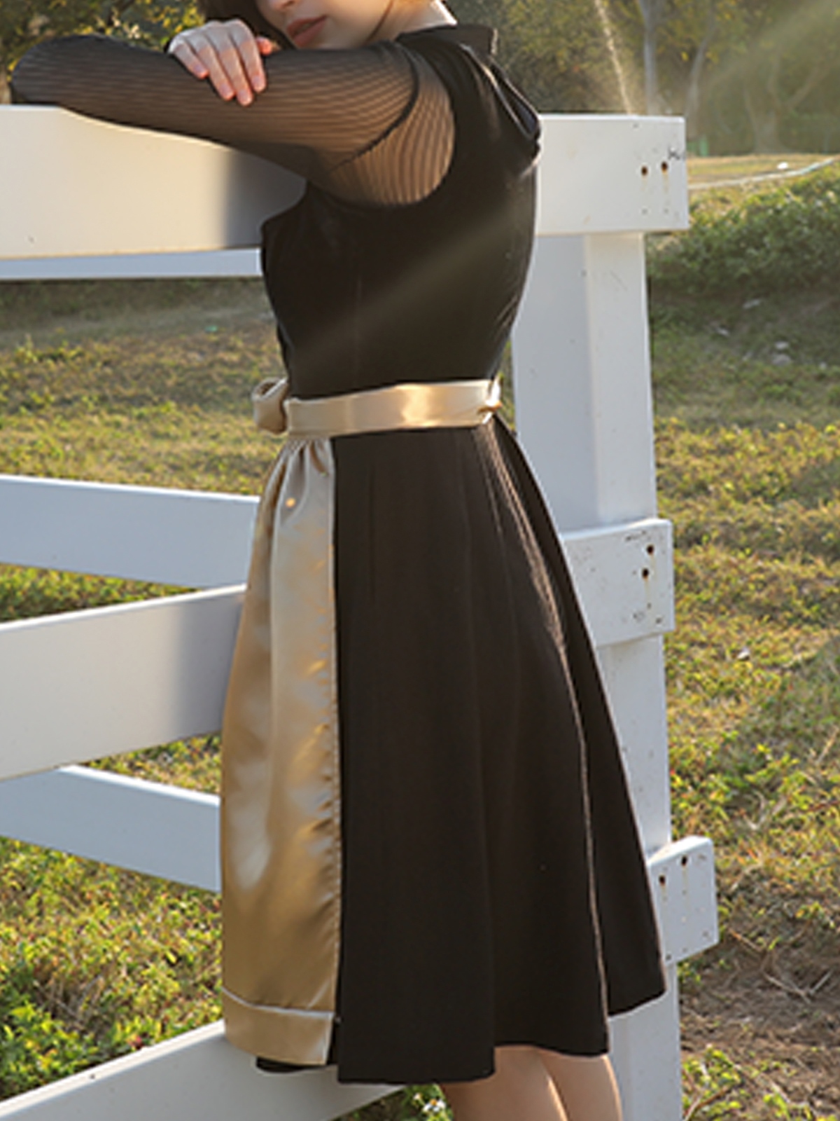 Ehreer Dirndl in Schwarz