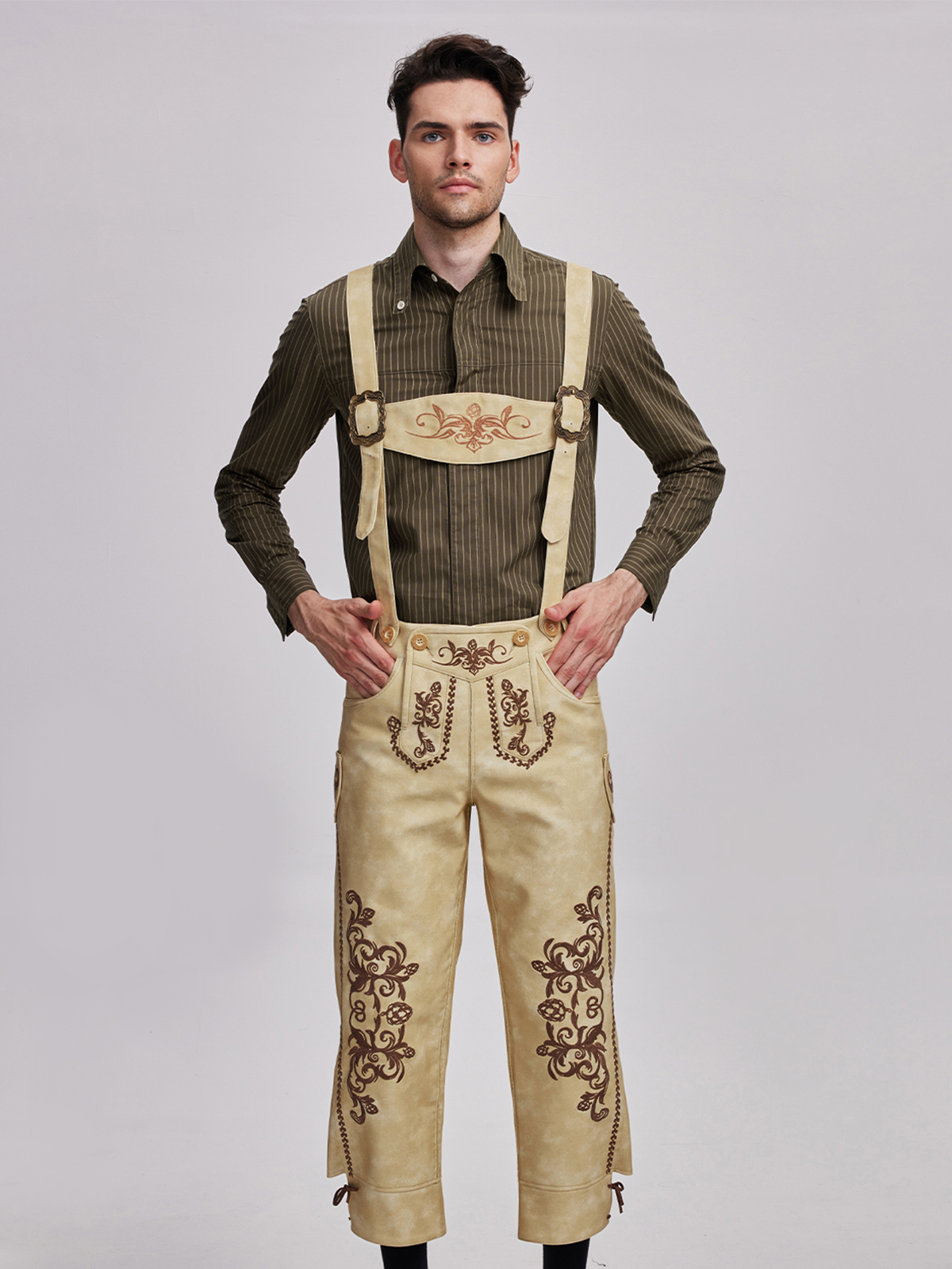 Traditionelles Dirndl in Gelb