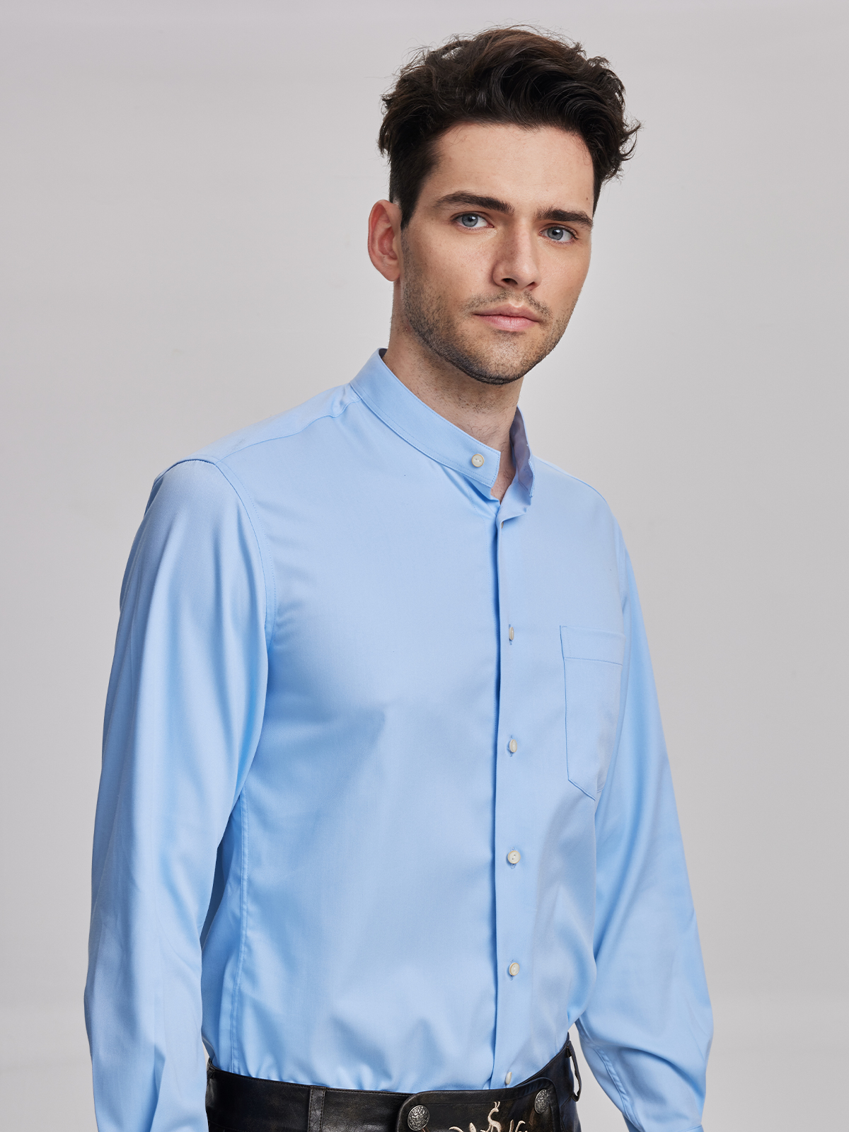 Elegantes blaues Dirndl mit Mieder